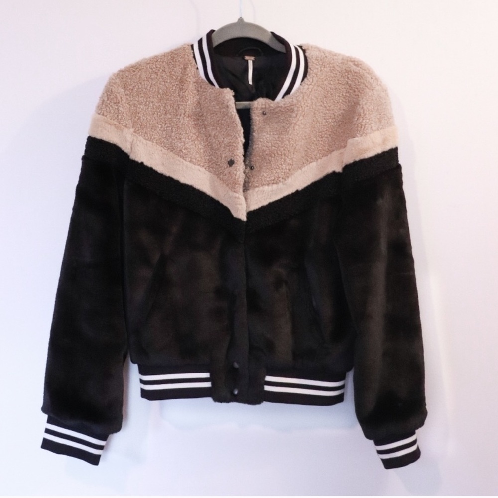 Free People faux fur bomber jacket XS